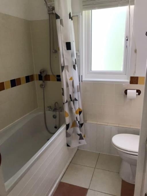 37 Strawberry Hill, Hayleヴィラ エクステリア 写真